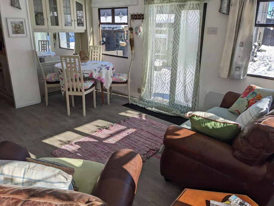 Ferny Roost Cabin. Ρέξαμ Εξωτερικό φωτογραφία